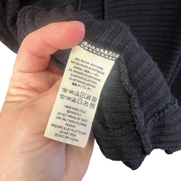 Free People We The Free Mock Neck Flowy Turtleneck Thermal large - Picture 11 of 12